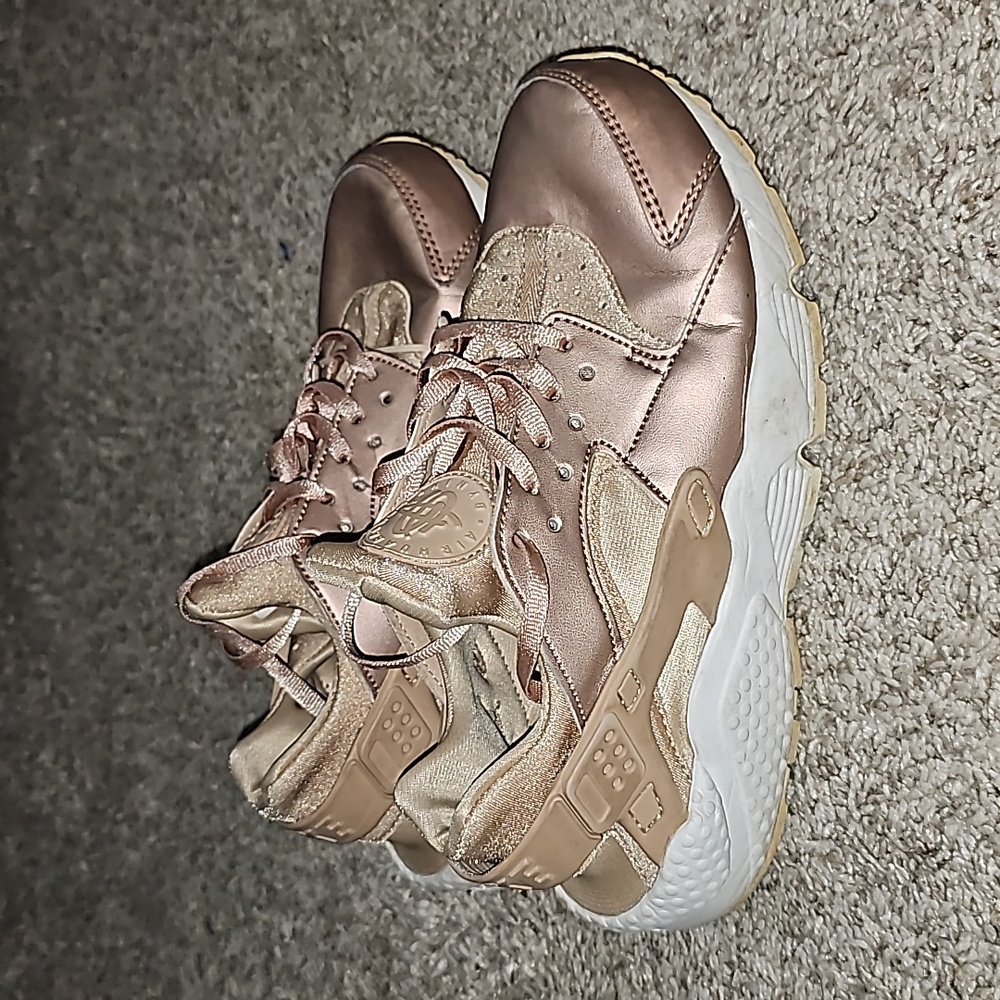Nike Huarache Run Rose Gold W7